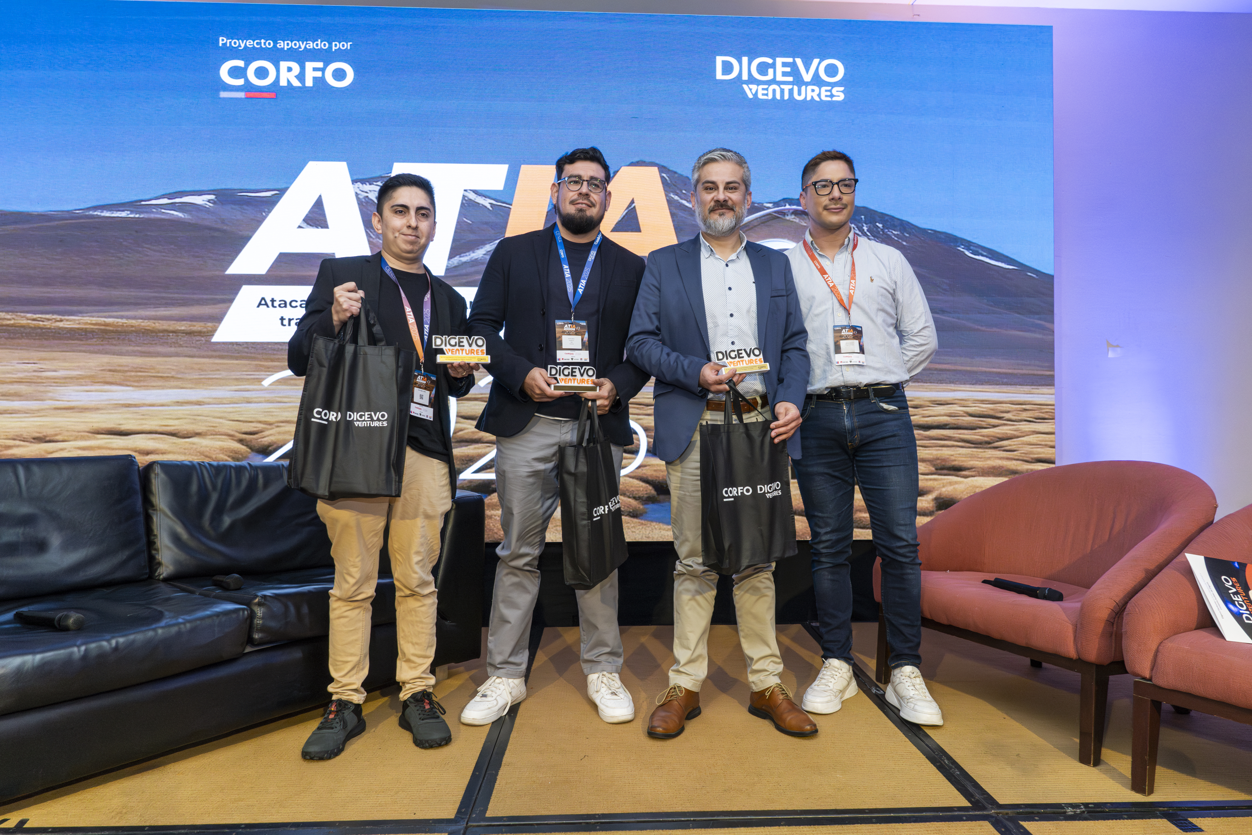 Evento ATIA 2025 con la participación del académico Andrés Alfaro de la Universidad de Atacama