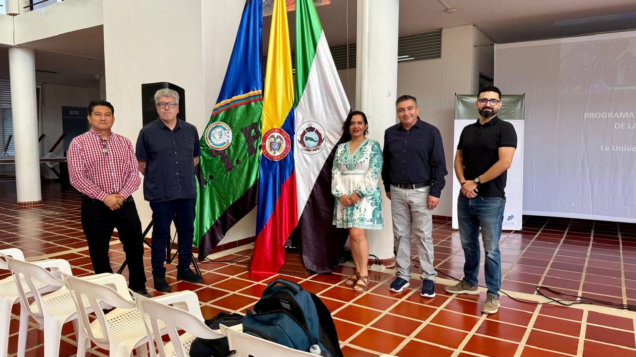 Profesor Héctor Cornide en la IX Semana de la Investigación: “Ciencia para la Amazonia. Un futuro para el planeta” con sede en Mocoa y Sibundoy, Colombia